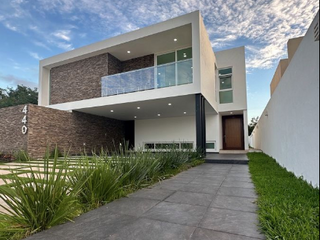 Increible Casa en venta al Norte de Merida Yucatan, a 5 minutos del Country