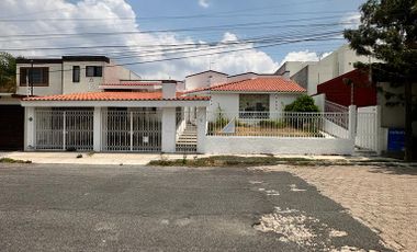 VILLAS DE IRAPUATO - CASA EN VENTA