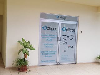 Optica en venta en Cancun avenida Fonatur y prolongacion de la luna