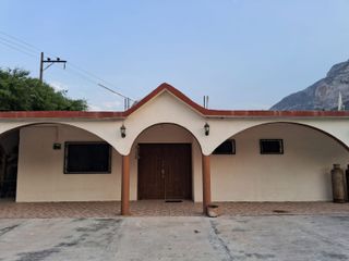 Casa en condominio horizontal en La Huasteca