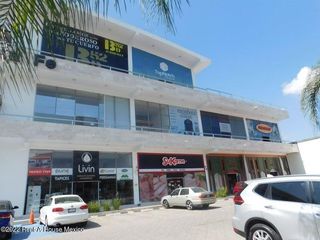Santa Fe Juriquilla local comercial en PB en RENTA PMC244243