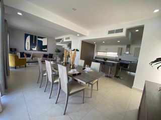 Casa en Venta  en sector  Viñedos con casa club