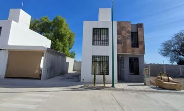 CASA EN VENTA VILLA FRACCIONAMIENTO LA VIRGEN