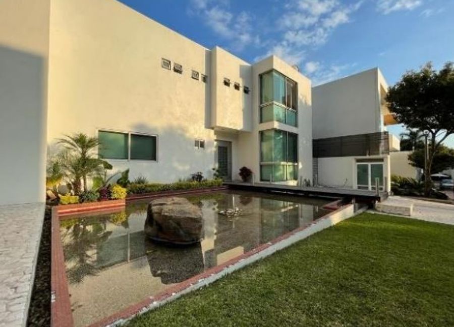 ESTRENA RESIDENCIA EN FRACC. CUERNAVACA