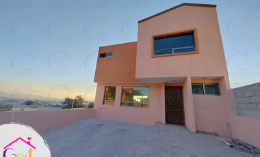 CASA CON AMPLIO TERRENO EN VENTA EN PACHUQUILLA