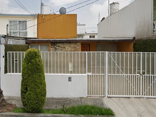 HERMOSA CASA UBICADA EN HACIENDA DE LA CONDESA, PRADOS DEL ROSARIO