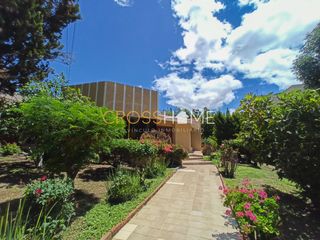 CASA AMPLIA EN VENTA CON ¡HERMOSO JARDÍN FRUTAL!