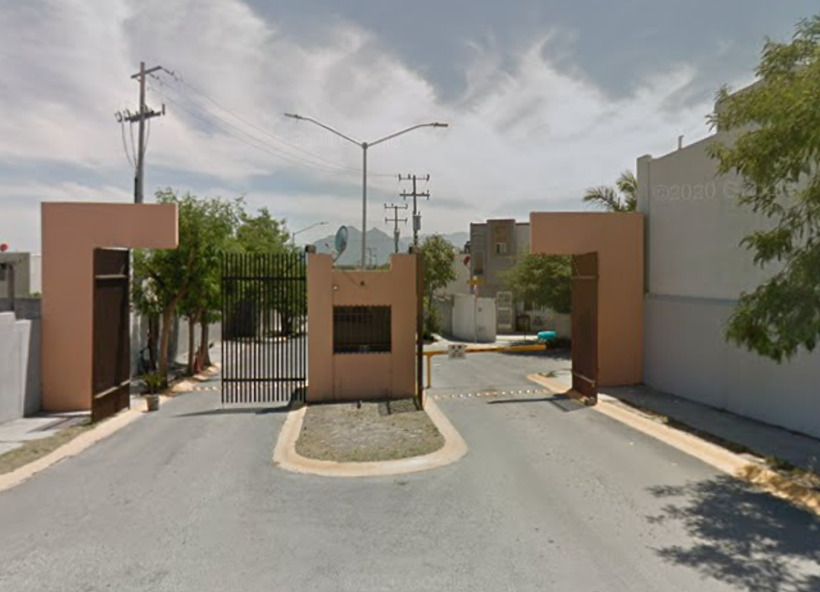 CASA EN REMATE EN SANTA ROSA NUEVO LEÓN