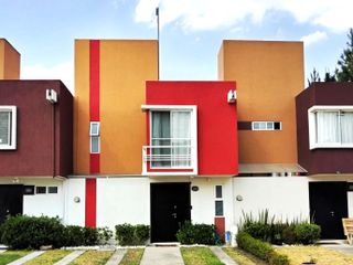 Casa en venta en Fraccionamiento Las Misiones II en Toluca Estado de México