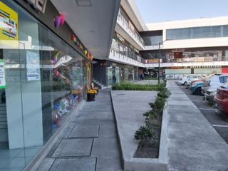RENTA LOCAL de 50 m2 en El Mirador Plaza frente estación Metrobus y al HEB JF