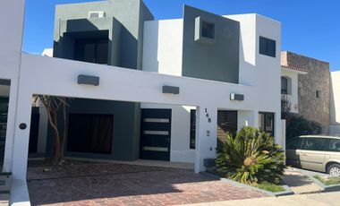 Encantadora Casa en Miravalle con Amplios Espacios y Comodidades Modernas - ¡Una Oportunidad Imperdible!