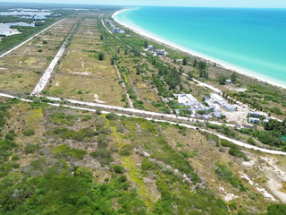 ¡Vive la exclusividad  en Sisal Yucatan a 100 mts del mar!! venta de terrenos