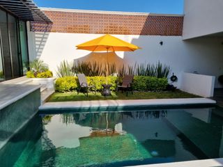 Casa VILLA DEL SOL en venta con jardín y alberca climatizada con excelente clima en Tonatico EDOMEX
