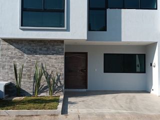 Casa nueva en Los Almendros 299 Residencial en Zapopan