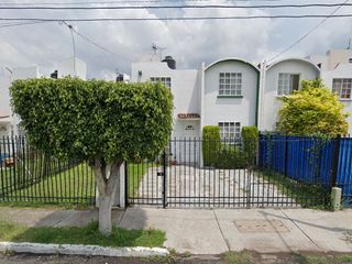 Casa en Av. Camino Real, Valle Real Residencial, Venceremos, Querétaro, México