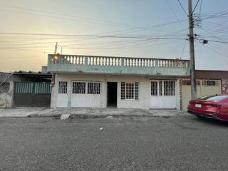 Bonita casa En VENTA ubicada en Fraccionamiento Primero de mayo sur, Veracruz.