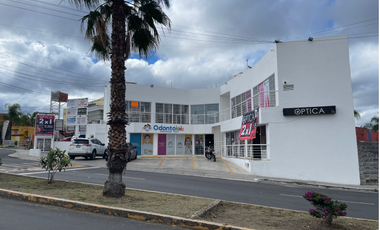 Plaza Comercial en Venta en Candiles