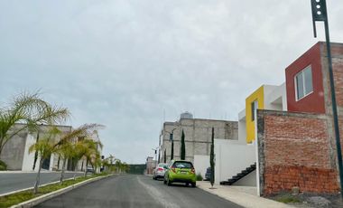 VENTA DE TERRENO EN CORREGIDORA MUY CERCA DEL LIBRAMIENTO SUR PONIENTE.