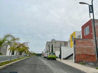 VENTA DE TERRENO EN CORREGIDORA MUY CERCA DEL LIBRAMIENTO SUR PONIENTE.