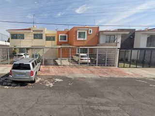 CASA EN REMATE EN EL COLLI URBANO, ZAPOPAN, JALISCO.