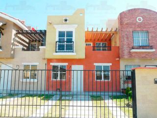 Amplia Casa en RENTA en Real Toledo-Pachuca con Habitación en Planta Baja
