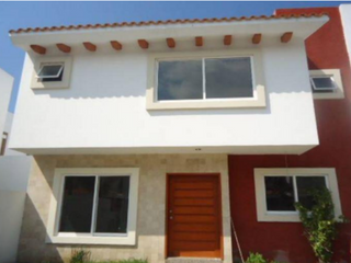 EXELENTE OPORTUNIDAD DE CASA EN VENTA