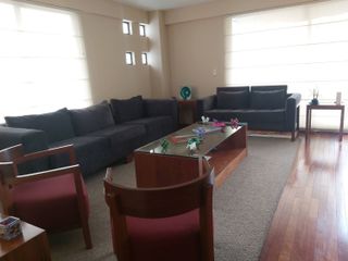 Vendo casa-departamento de dos niveles en un 3er. piso en Lomas del Río, La Herradura.