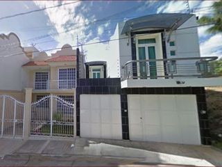 ML98227 Casa con inmejorable ubicacion en Uruapan