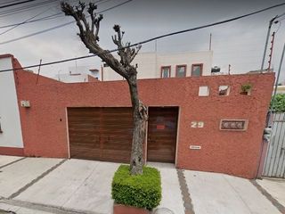 CASA EN REMATE EN CLAVERIA MF1801