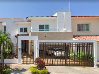 SLP LUJOSA CASA EN VENTA "VALLARTA" FLUVIAL VALLARTA