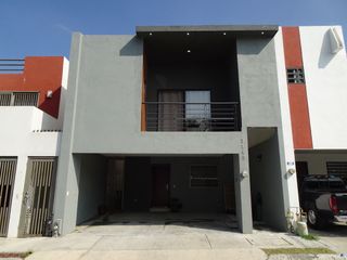 Casa en venta en El Quetzal Guadalupe Nuevo León Google Home y frente a parque