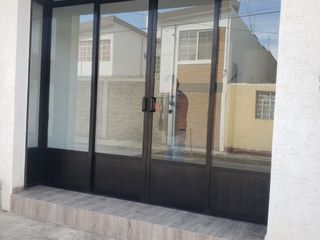 RENTO LOCAL EN TEPONTLA SAN PEDRO CHOLULA 28M2 CON CORTINA Y BAÑO $3,500