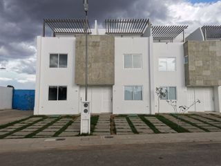 ¡OPORTUNIDAD DE INVERSIÓN! Casa en Venta en Tres Cantos, Cuautlancingo, Puebla