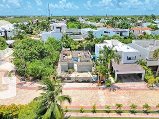 Terreno en Venta en Cancún en Res. Lagos del Sol con Excelentes Amenidades