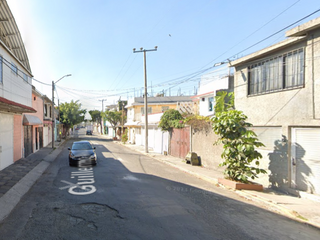 Casa en venta en Col. Santa Clara Indeco, Ecatepec de Morelos ¡Compra directamente con los Bancos!