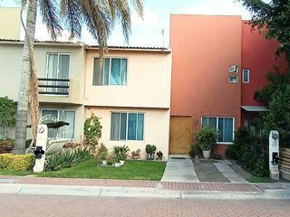 Casa en venta en San Mateo!!! Excelente UBICACIÓN. Precio de Oportunidad!!. Entrega Inmediata!!!! Excelente Inversión y/o Compra!!! Precio de Remate