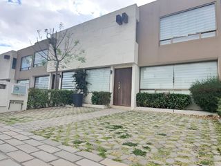 Casaen venta en Residencial Lomas Virreyes en Calimaya, San Andrés Ocotlán en calle de Indias # 7B