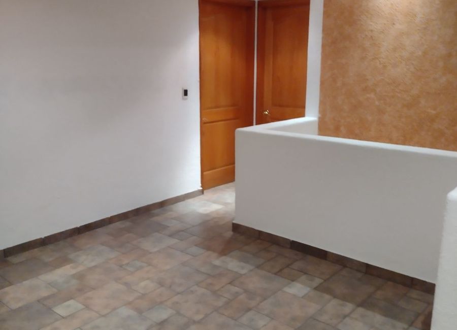 CASA SOLA EN RENTA CERCA DE SIX FLAGS, TV AZTECA Y PERIFÉRICO Lamudi