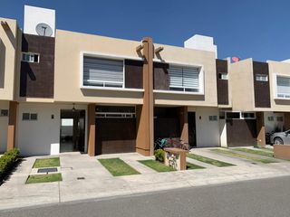 Casa en venta en Toluca, Paseo Arboledas