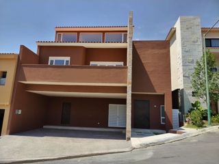 Casa en Venta en los Azulejos, Monterrey, N.L.