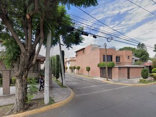 Vive en Elegante y amplia casa en remate en Col. Valle Dorado, Tlalnepantla, Méx.!!