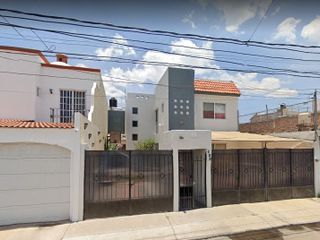 VENTA DE CASA EN COL MONTEBELLO AGUASCALIENTES