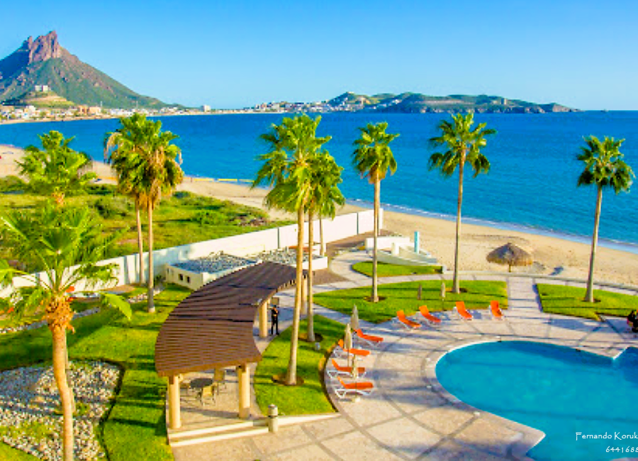 Condominio frente a la playa de 3 recamaras en venta san carlos playa