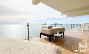 Penthouse en venta en el malecón de Mazatlan en Pórtico