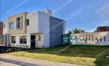 ESTRENA BONITA CASA EN RESIDENCIAL SANTA FE RIO GRANDE MORELIA.