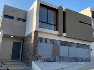 CASA VENTA CASTAÑO DEL VERGEL EN MONTERREY CARRETERA NACIONAL POR EL URO