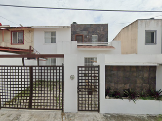 CASA EN VENTA EN CIUDAD DEL CARMEN COLONIA MUNDO MAYA