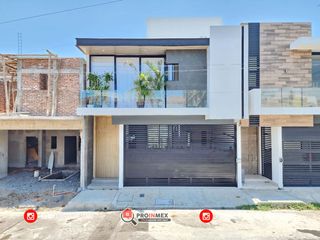VENTA | CASA EXCLUSIVA DE LUJO FRACCIONAMIENTO COSTA DE ORO