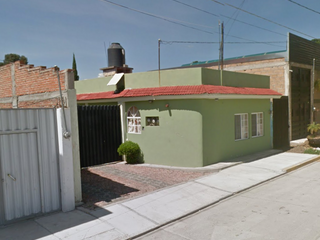 Casa en venta en Col. San Jerónimo Tianguismanalco, San Martin Texmelucan, Puebla., ¡Compra directamente con los Bancos!