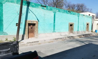 🏠 Casa antigua  en  esquina con un terreno de 8,621 M2